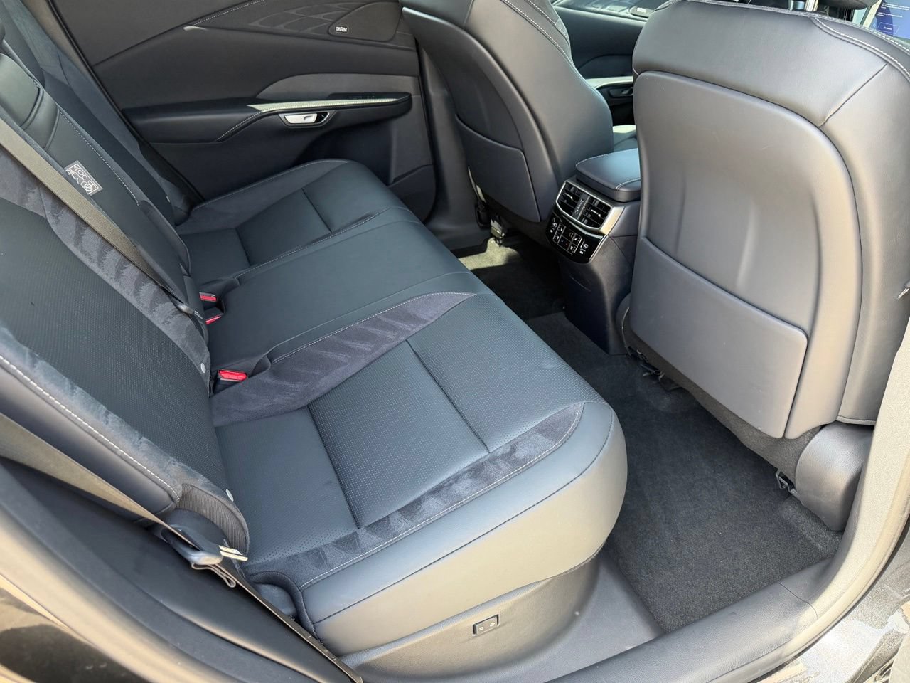 Used 2024 Lexus RX 350 FWD w/ Convenience Package image 34