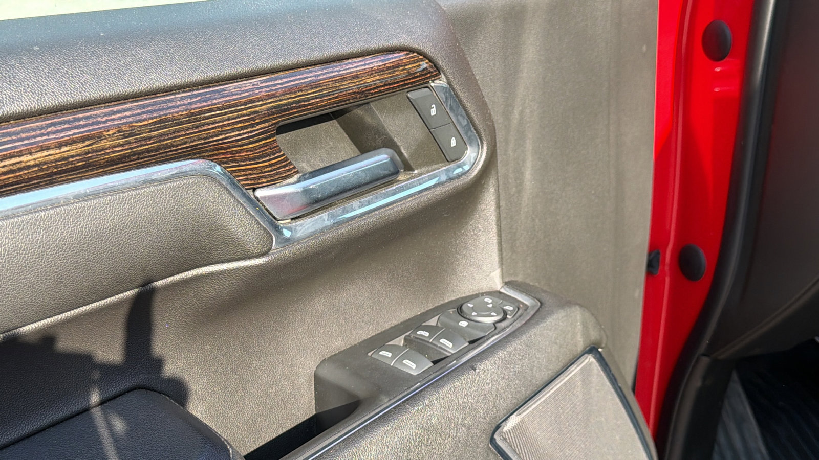 Used 2023 GMC Sierra 1500 SLE AWD/4WD image 17