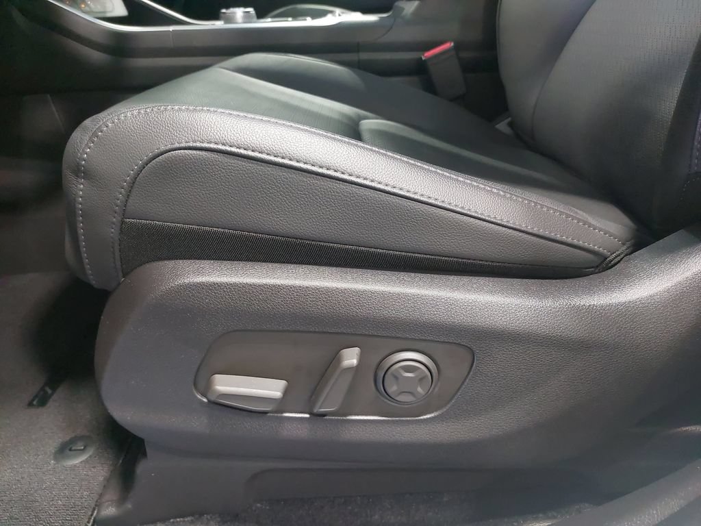 Used 2026 Kia Carnival SX Prestige FWD image 31