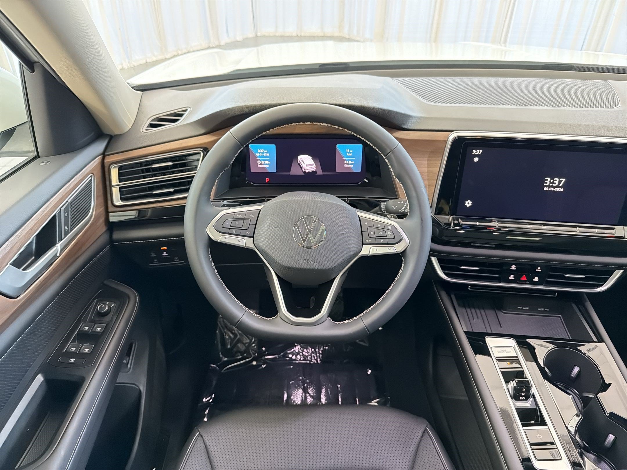 New 2026 Volkswagen Atlas SE FWD image 23