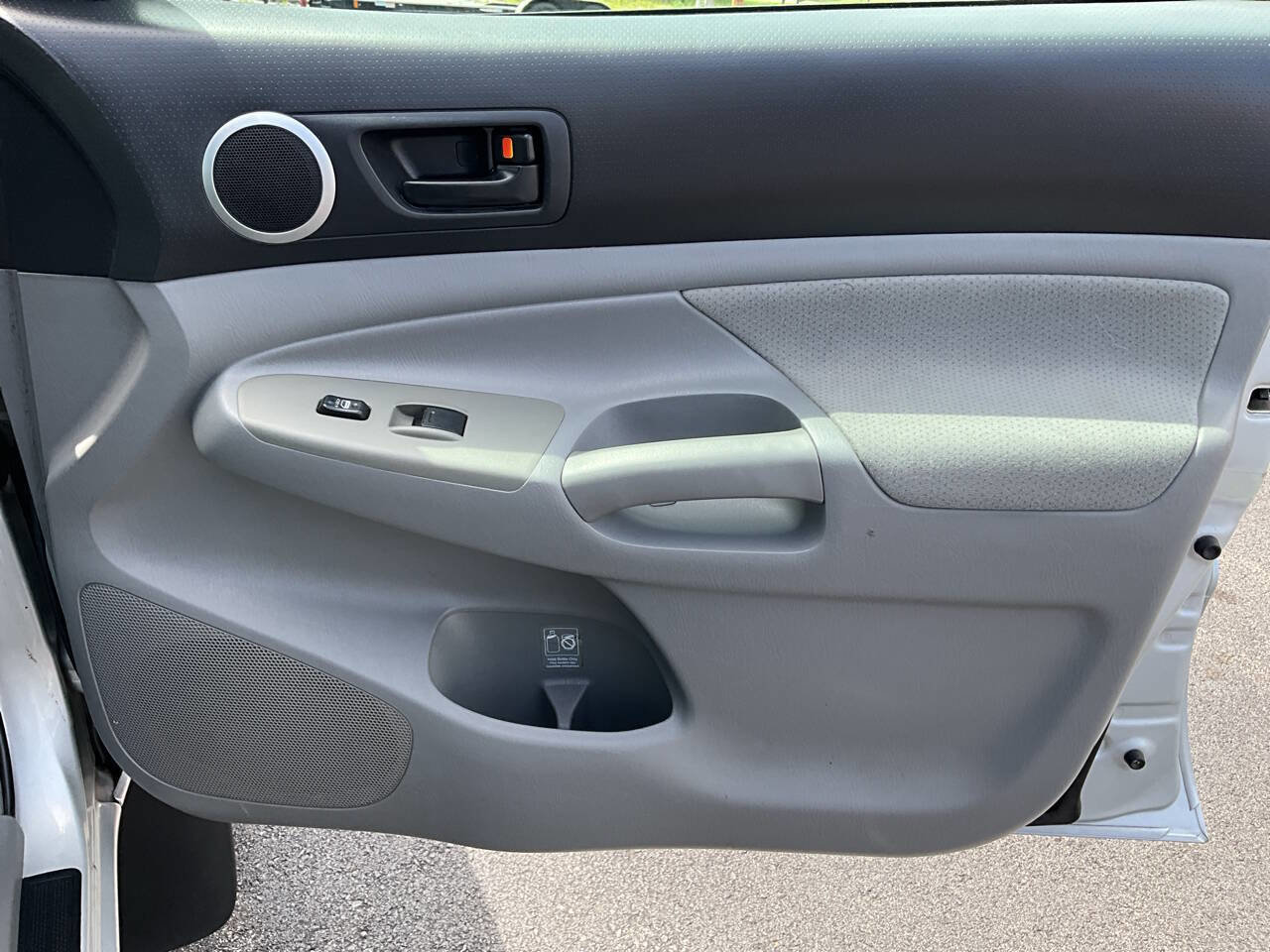 Used 2009 Toyota Tacoma 4x4 Access Cab image 25