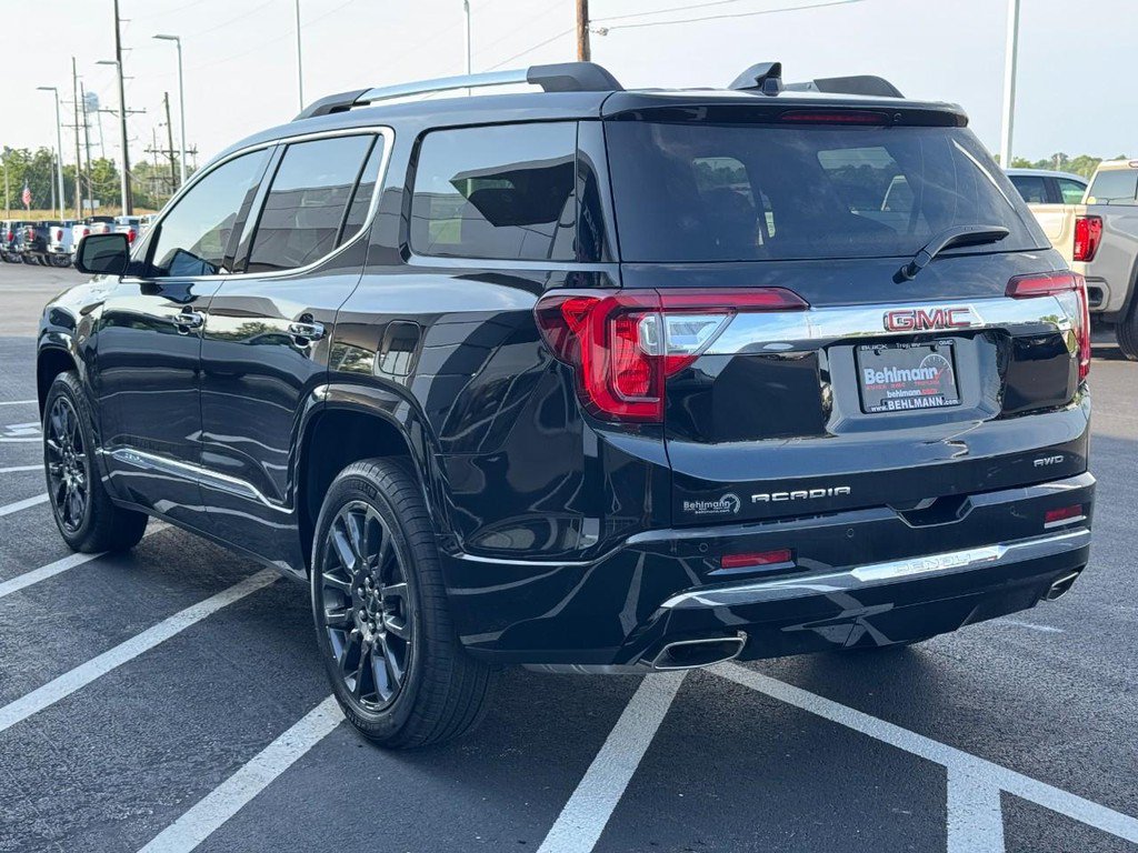 Used 2023 GMC Acadia Denali w/ Black Diamond Edition AWD/4WD image 8