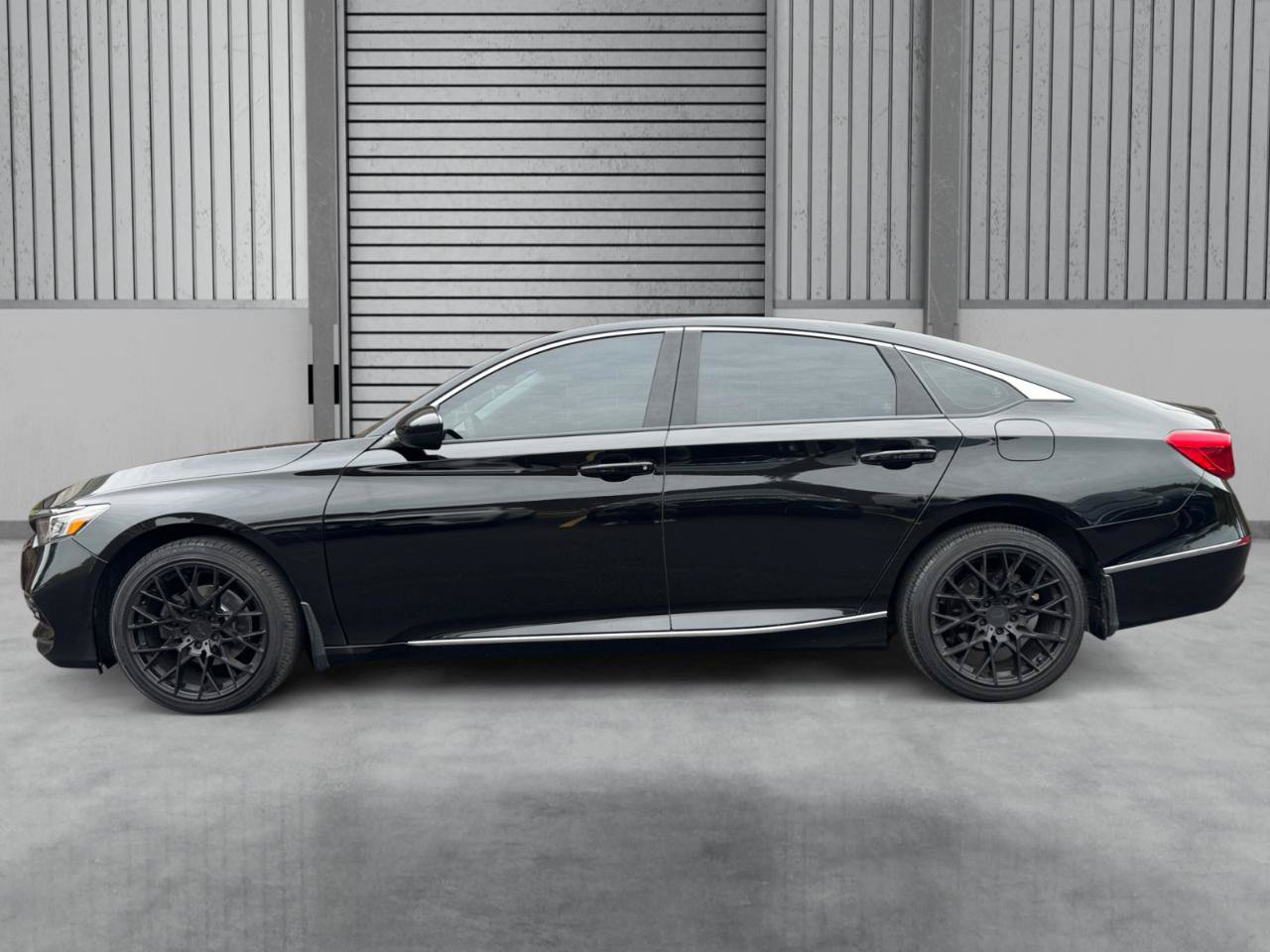 Used 2018 Honda Accord EX image 31