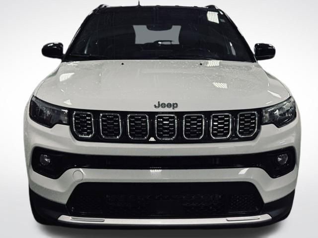 Used 2024 Jeep Compass Limited image 2
