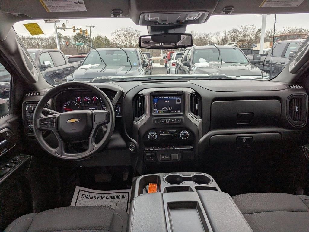 Used 2024 Chevrolet Silverado 3500 W/T image 11