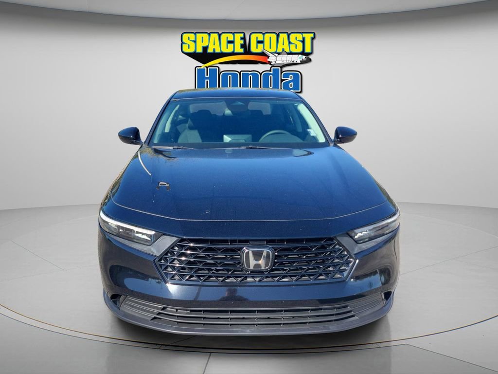 Used 2023 Honda Accord EX image 7
