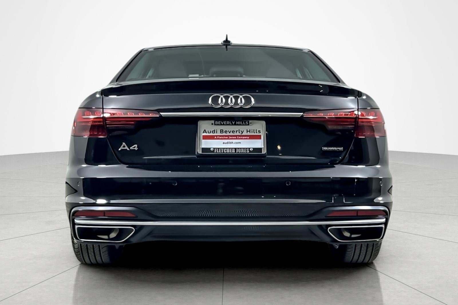 Used 2023 Audi A4 2.0T Premium w/ Convenience Package image 4