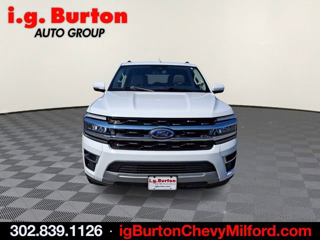 Used 2024 Ford Expedition Limited AWD/4WD image 2