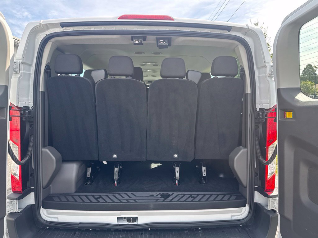Used 2023 Ford Transit 350 XLT RWD image 15