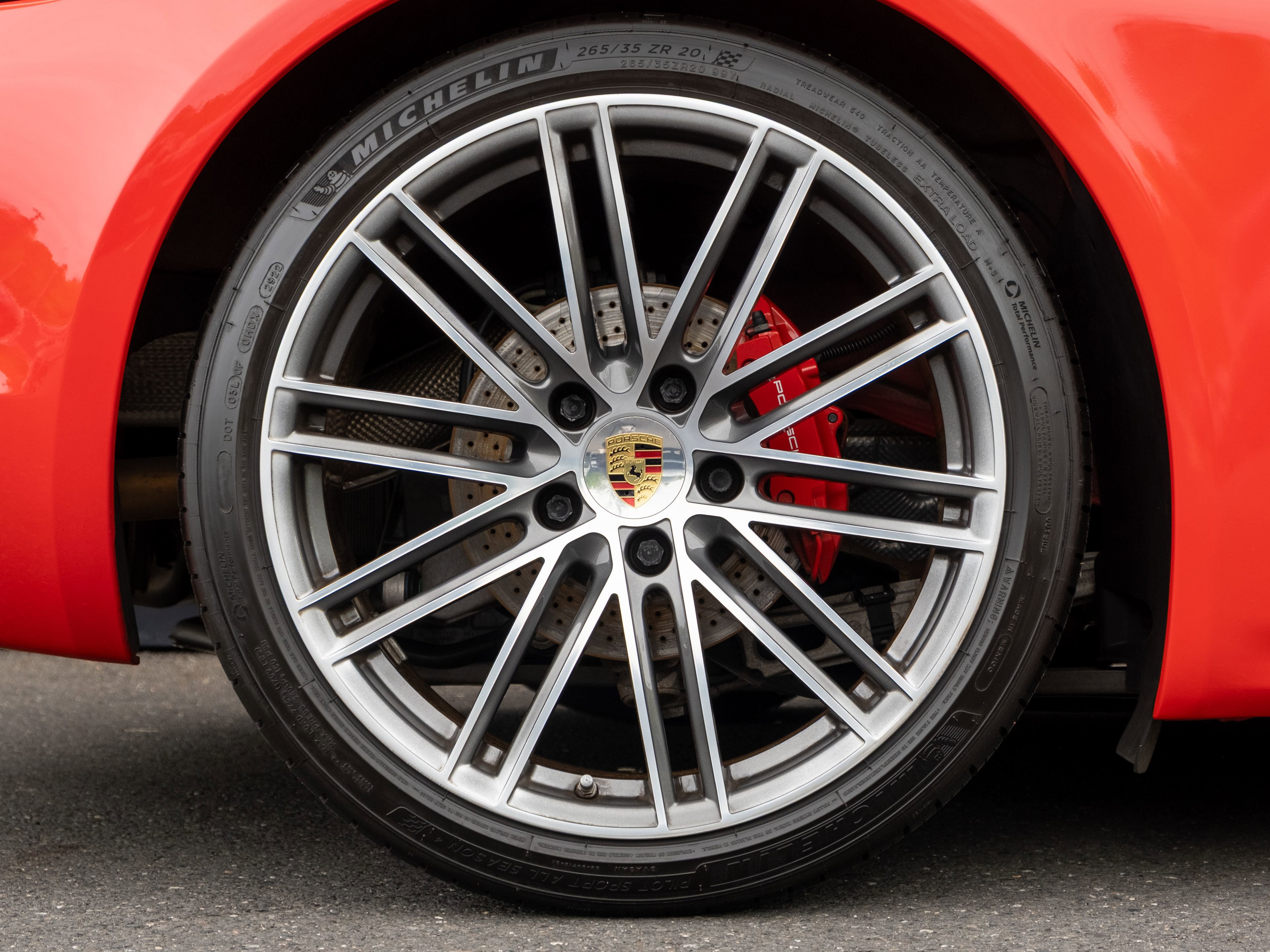 Certified 2020 Porsche 718 Boxster S RWD image 14
