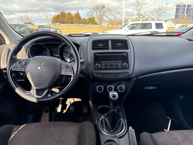 Used 2017 Mitsubishi Outlander Sport ES image 12