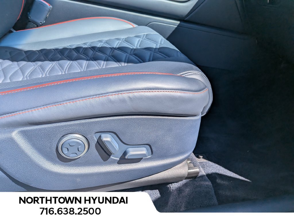Used 2025 Genesis GV80 3.5T e-SC AWD/4WD image 43