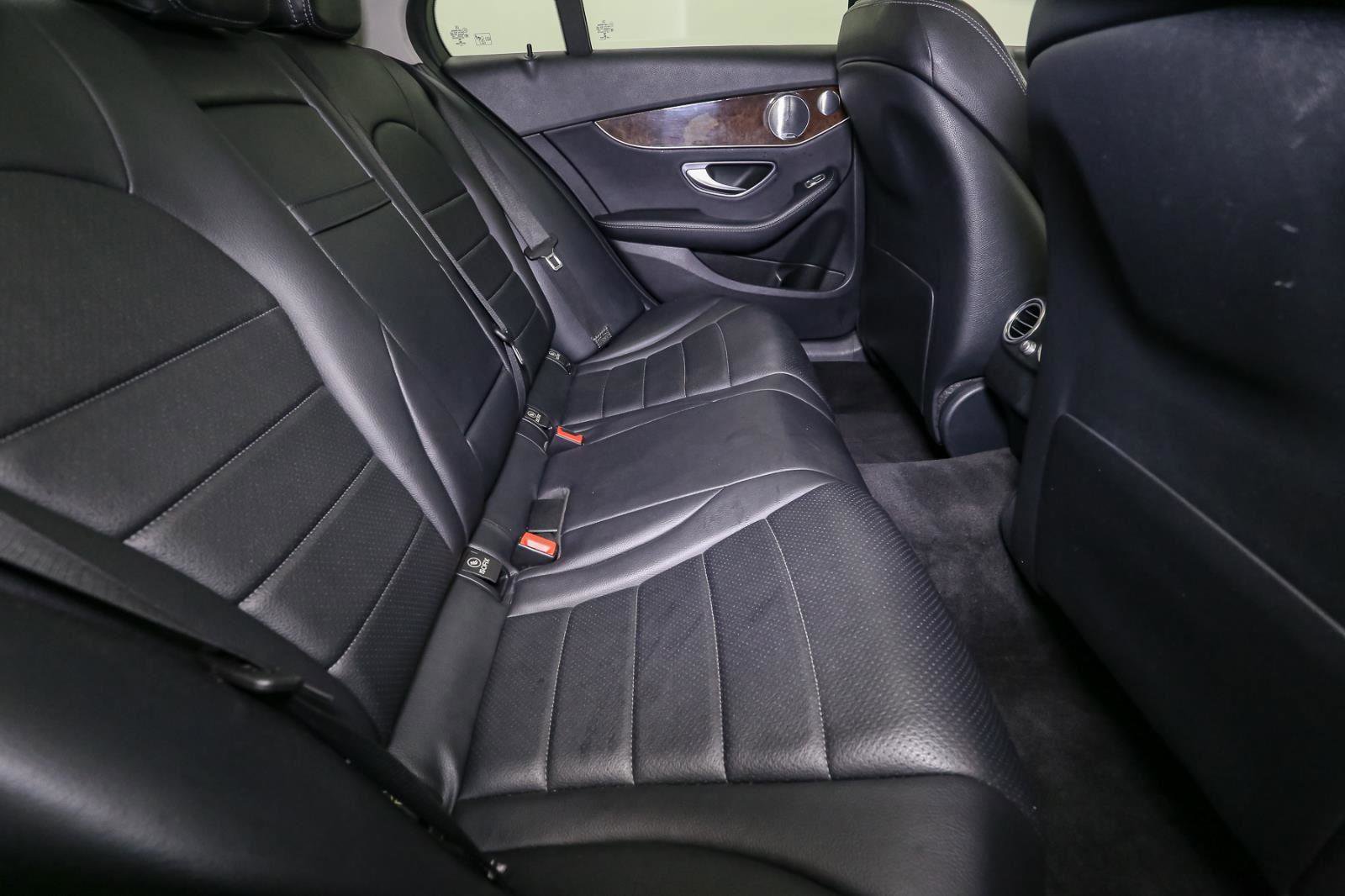 Used 2017 Mercedes-Benz C 300 4MATIC Sedan image 21