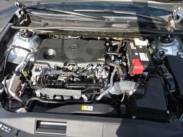 Used 2021 Toyota Camry LE image 25