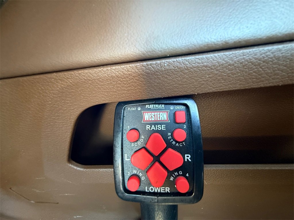 Used 2020 RAM 2500 Limited image 35