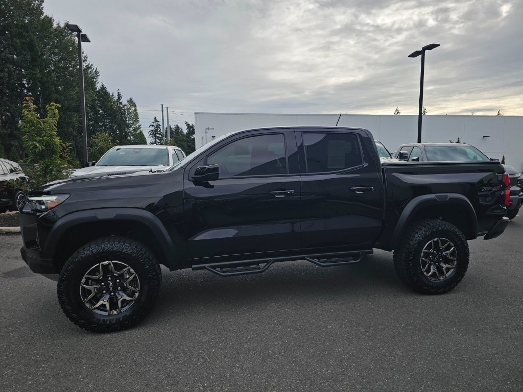 Used 2024 Chevrolet Colorado ZR2 w/ ZR2 Convenience Package III AWD/4WD image 4