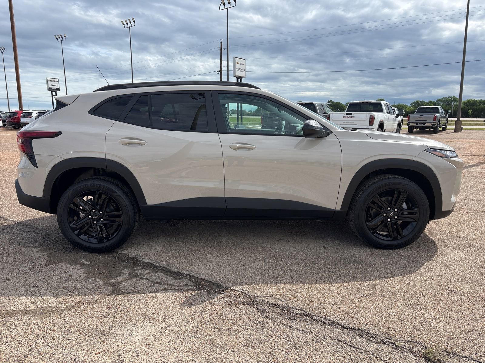 New 2026 Chevrolet Trax ACTIV w/ Driver Confidence Package FWD image 7