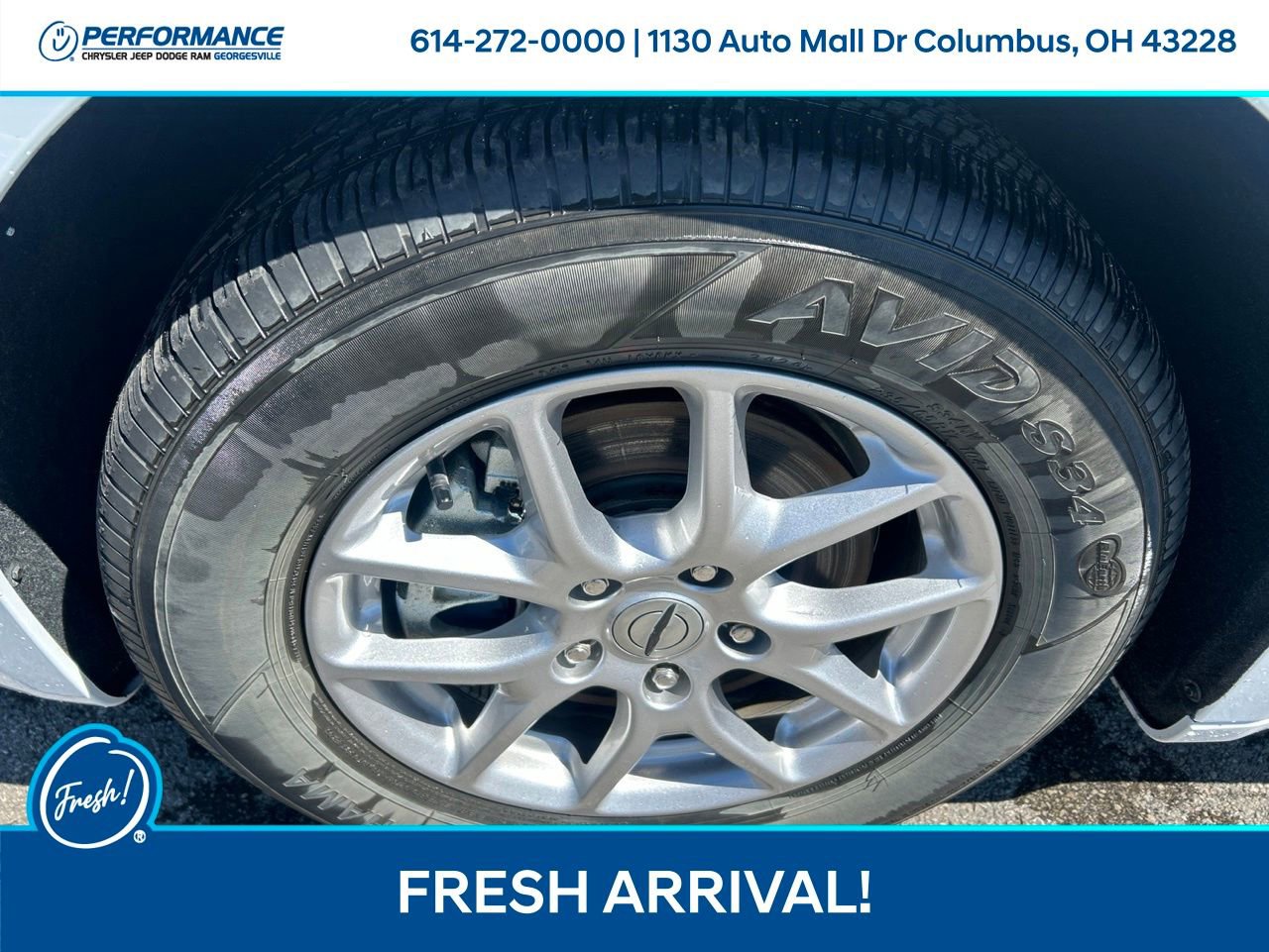 Used 2025 Chrysler Pacifica Select FWD image 6