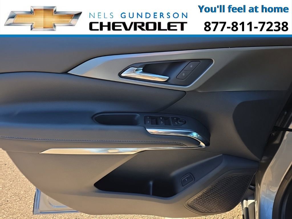 New 2026 Chevrolet Traverse LT w/ Midnight/Sport Edition image 18