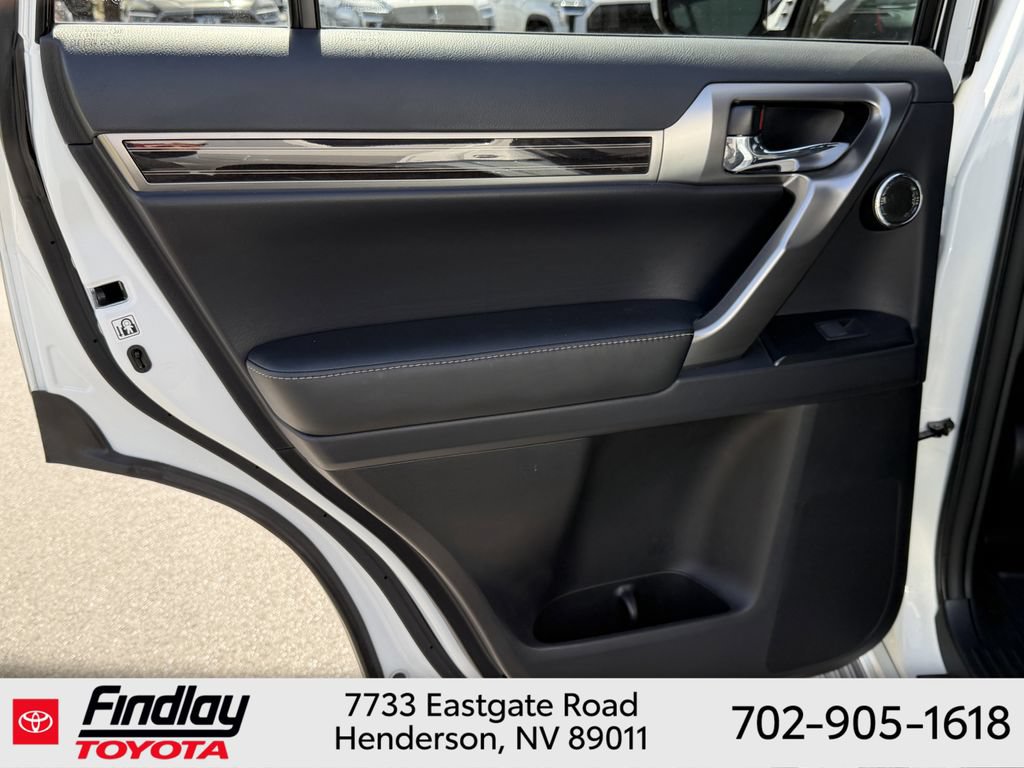 Used 2022 Lexus GX 460 Premium w/ Accessory Package AWD/4WD image 20