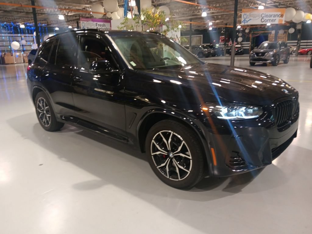 Certified 2024 BMW X3 xDrive30i w/ Premium Package AWD/4WD image 4
