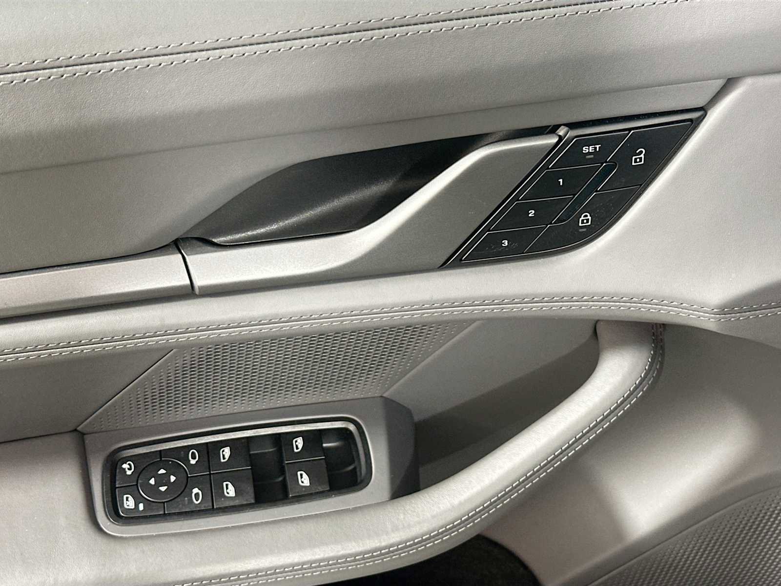 Certified 2025 Porsche Taycan image 11