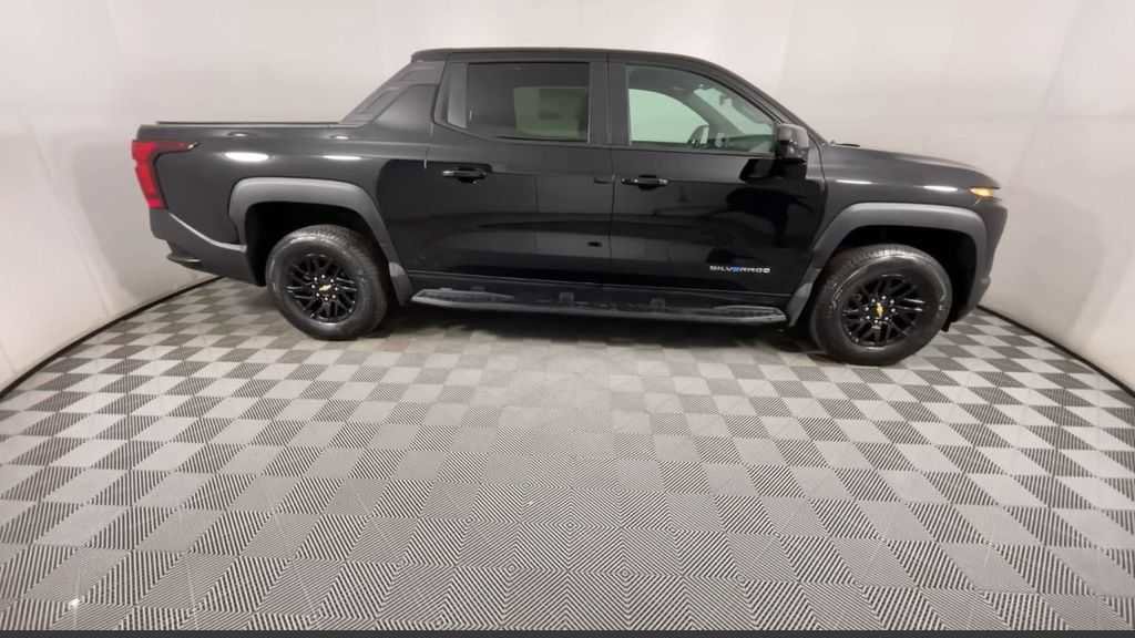 New 2024 Chevrolet Silverado EV W/T image 19