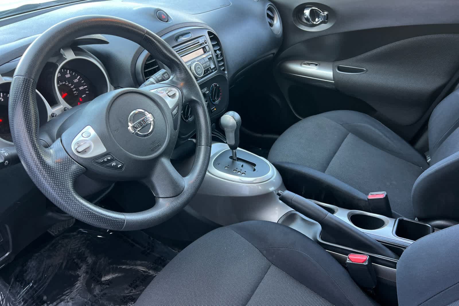Used 2013 Nissan Juke S FWD image 12