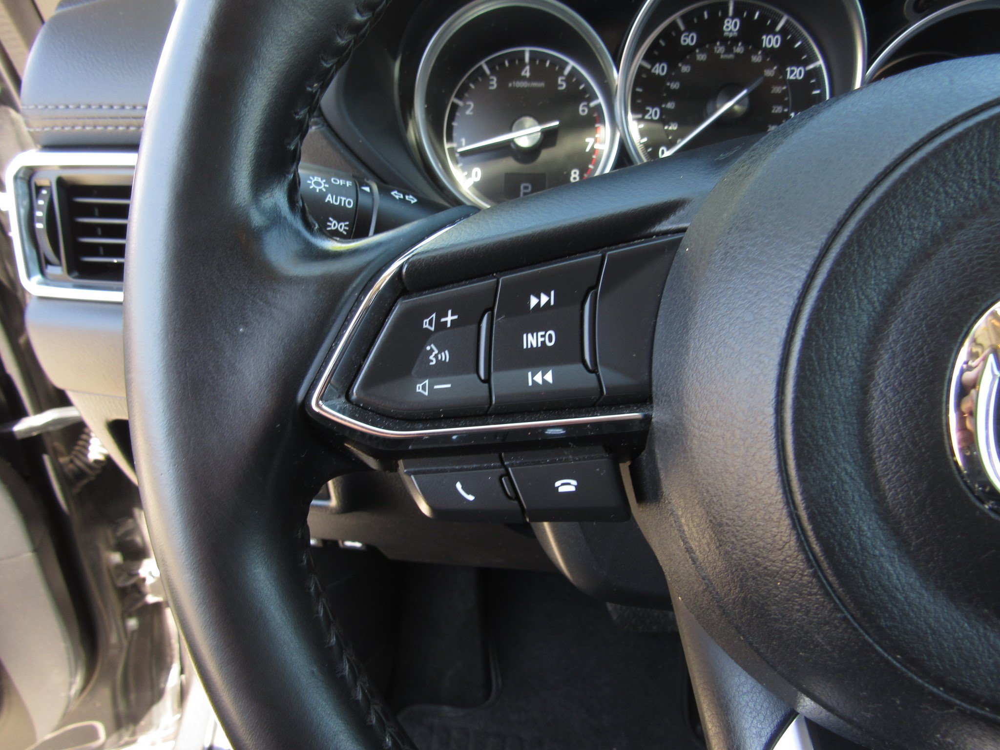 Used 2019 MAZDA CX-5 Touring FWD image 26