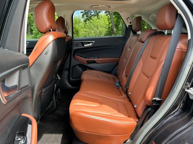 Used 2019 Ford Edge Titanium w/ Equipment Group 301A AWD/4WD image 29