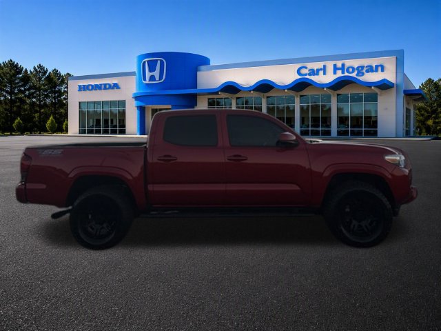 Used 2022 Toyota Tacoma SR AWD/4WD image 10