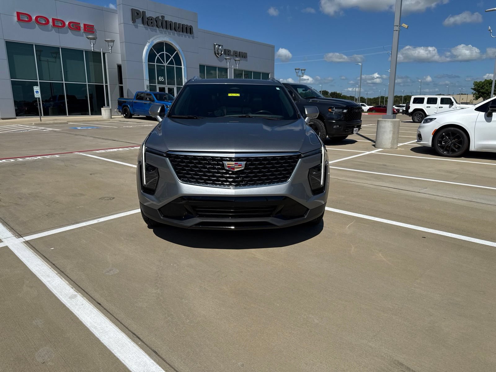 Used 2025 Cadillac XT4 Premium Luxury w/ Cold Weather Package FWD image 8
