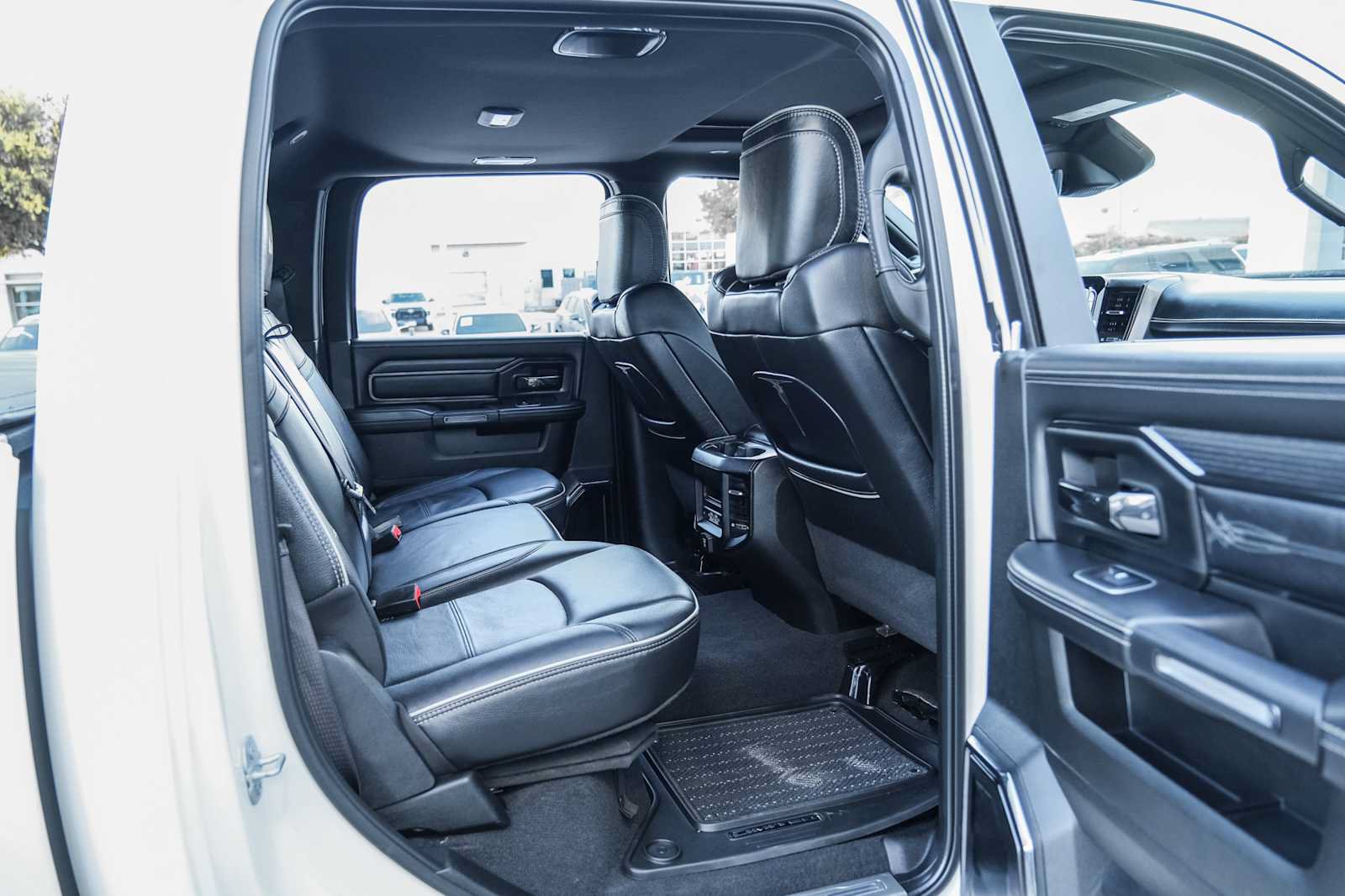 Used 2022 RAM 2500 Limited AWD/4WD image 37