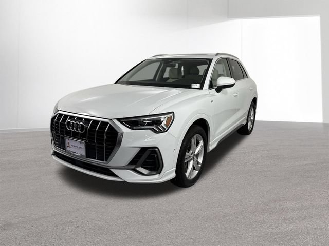 Used 2020 Audi Q3 2.0T Prestige w/ Prestige Package AWD/4WD image 2
