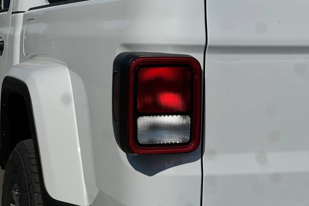 New 2026 Jeep Gladiator Sport AWD/4WD image 24