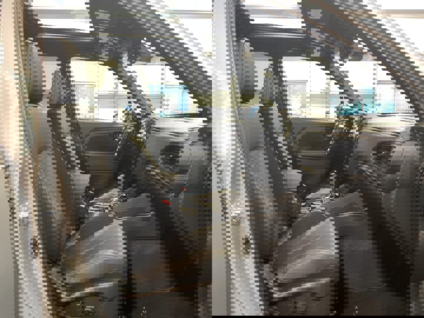 Used 2025 Subaru Forester Touring image 22