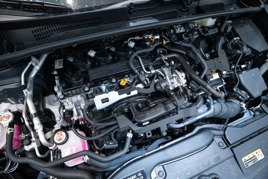 Used 2024 Toyota Prius XLE image 12