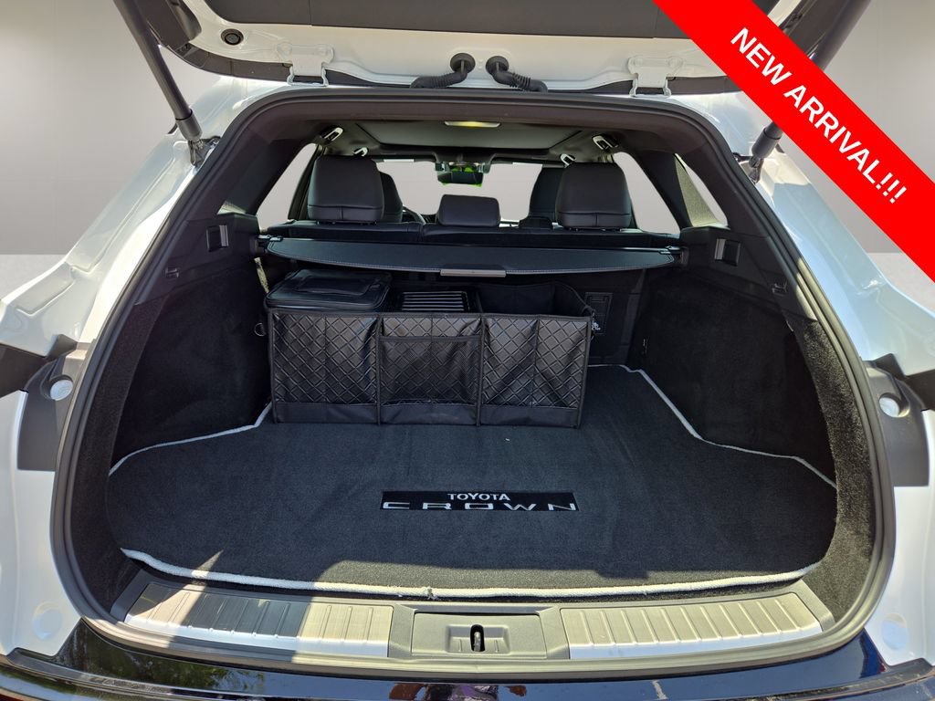 Used 2025 Toyota Crown Signia w/ Advanced Technology Package AWD/4WD image 26
