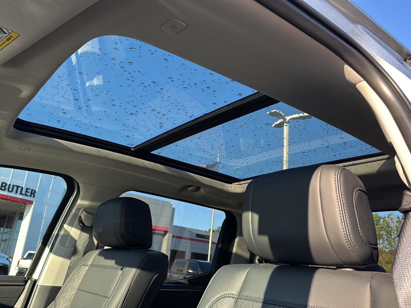 Used 2024 Toyota Tundra Limited image 27