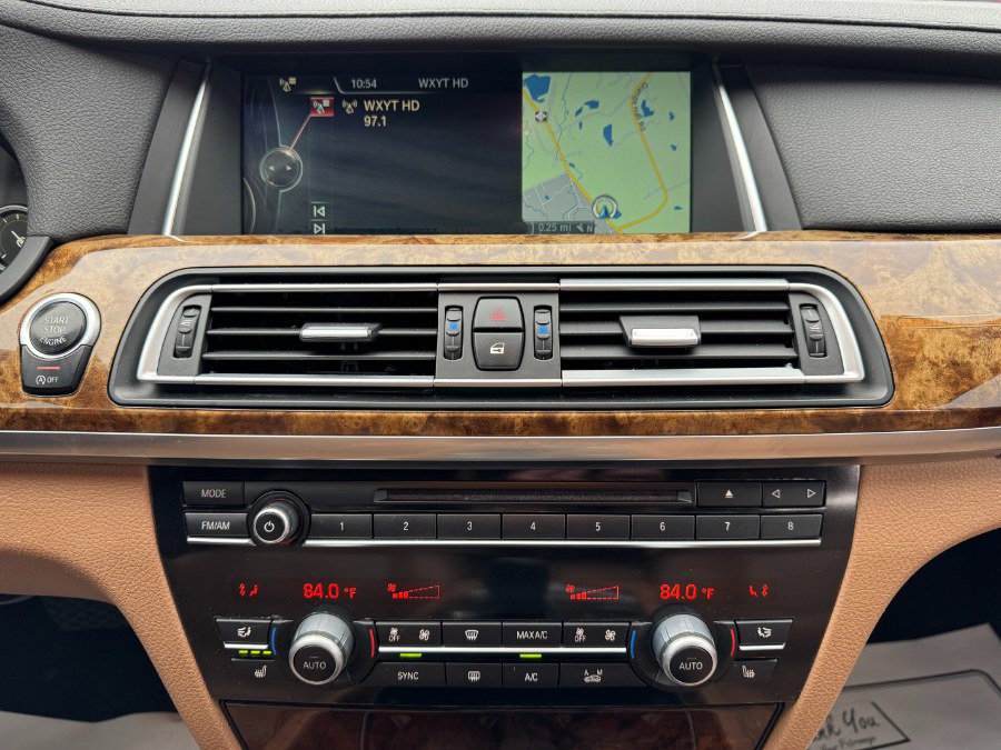 Used 2014 BMW 750Li xDrive AWD/4WD image 22