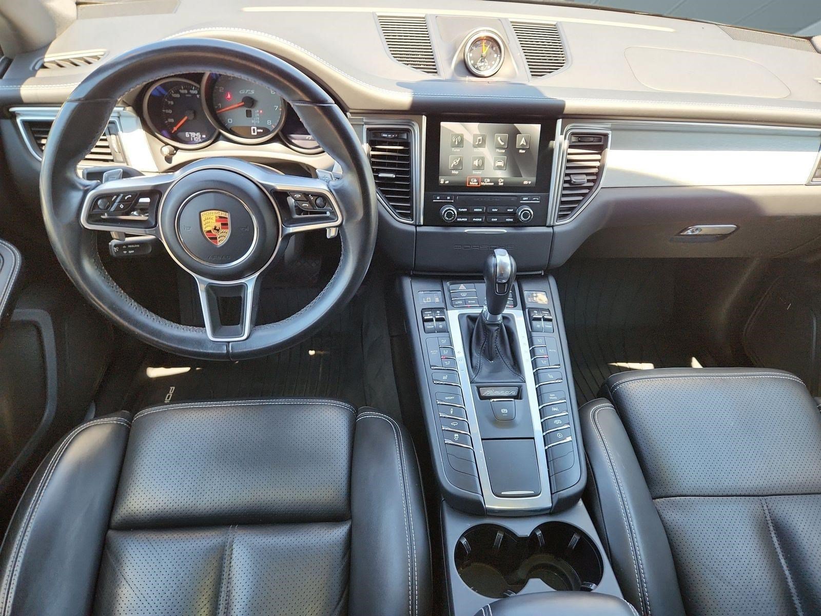 Used 2017 Porsche Macan GTS AWD/4WD image 13