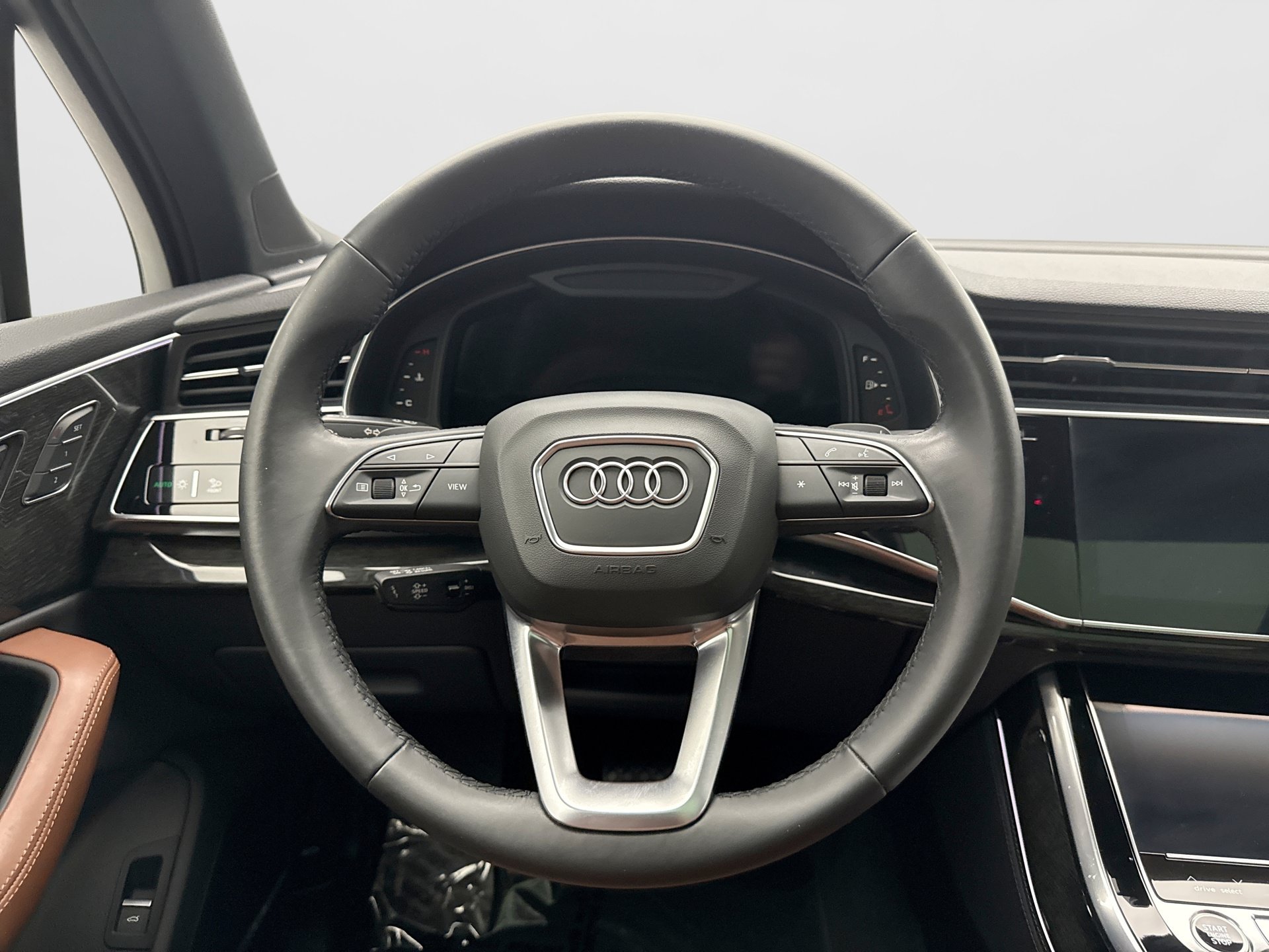 Used 2021 Audi Q7 3.0T Prestige AWD/4WD image 12