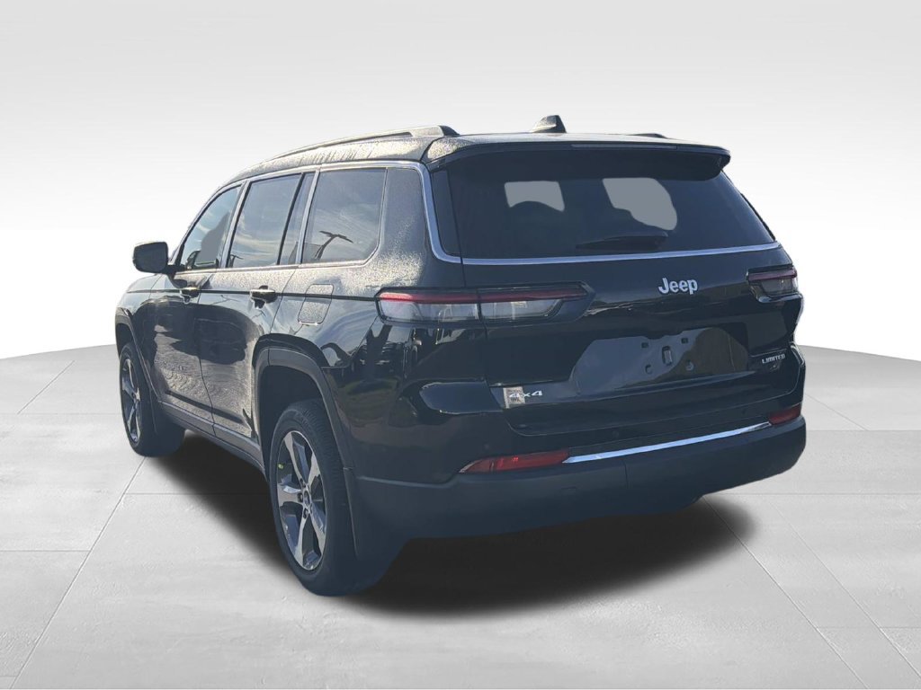 Used 2025 Jeep Grand Cherokee L Limited w/ MOPAR Finishing Package AWD/4WD image 5