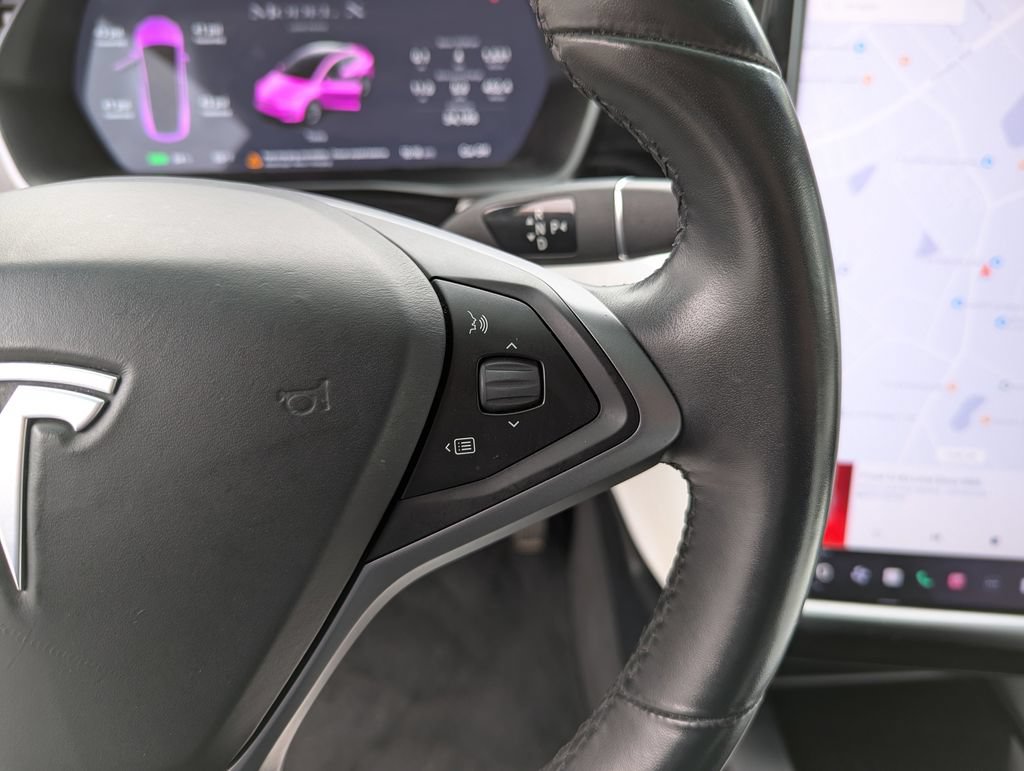 Used 2020 Tesla Model X Long Range AWD/4WD image 16