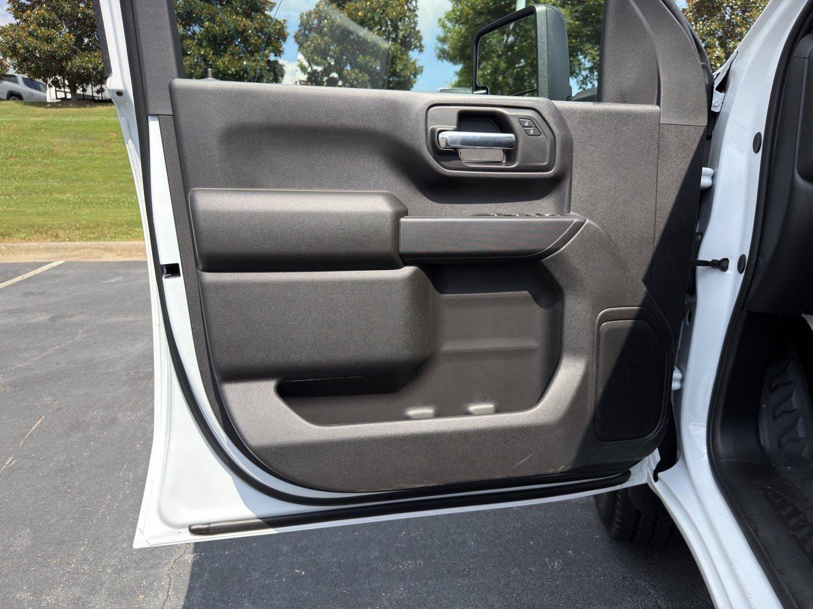 New 2026 GMC Sierra 2500 Pro w/ Convenience Package RWD image 8
