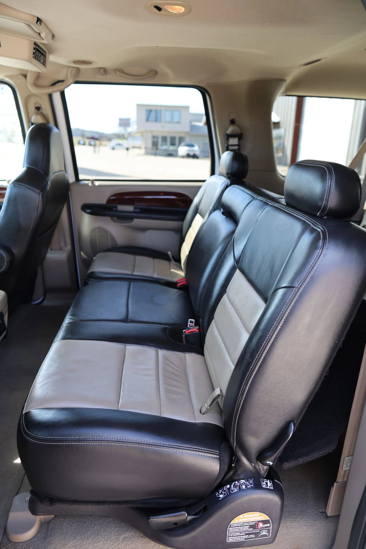 Used 2005 Ford Excursion Eddie Bauer image 34