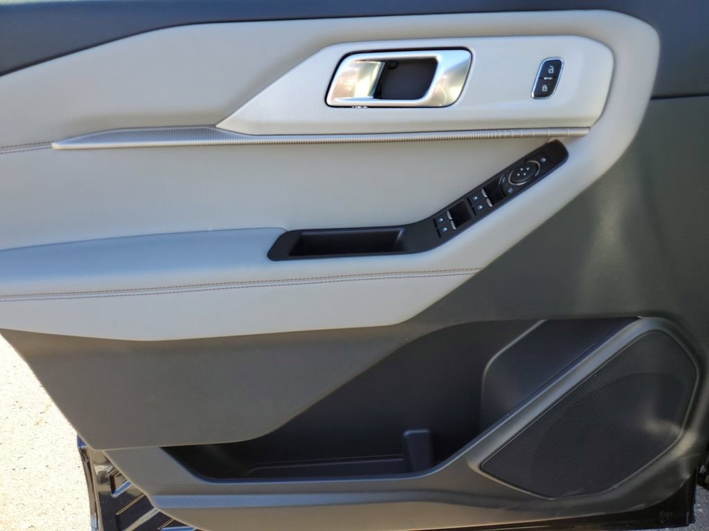 New 2026 Ford Explorer Active w/ Active Comfort Package AWD/4WD image 25