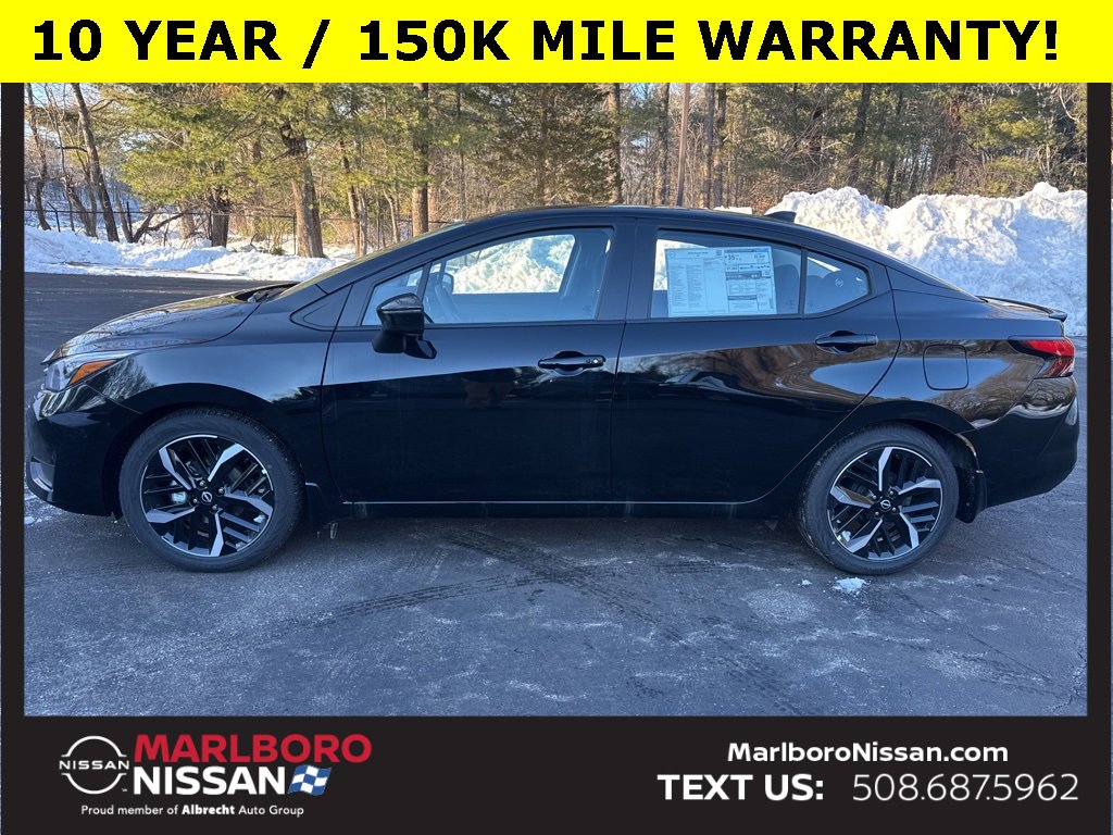 New 2025 Nissan Versa SR w/ Trunk Package image 4