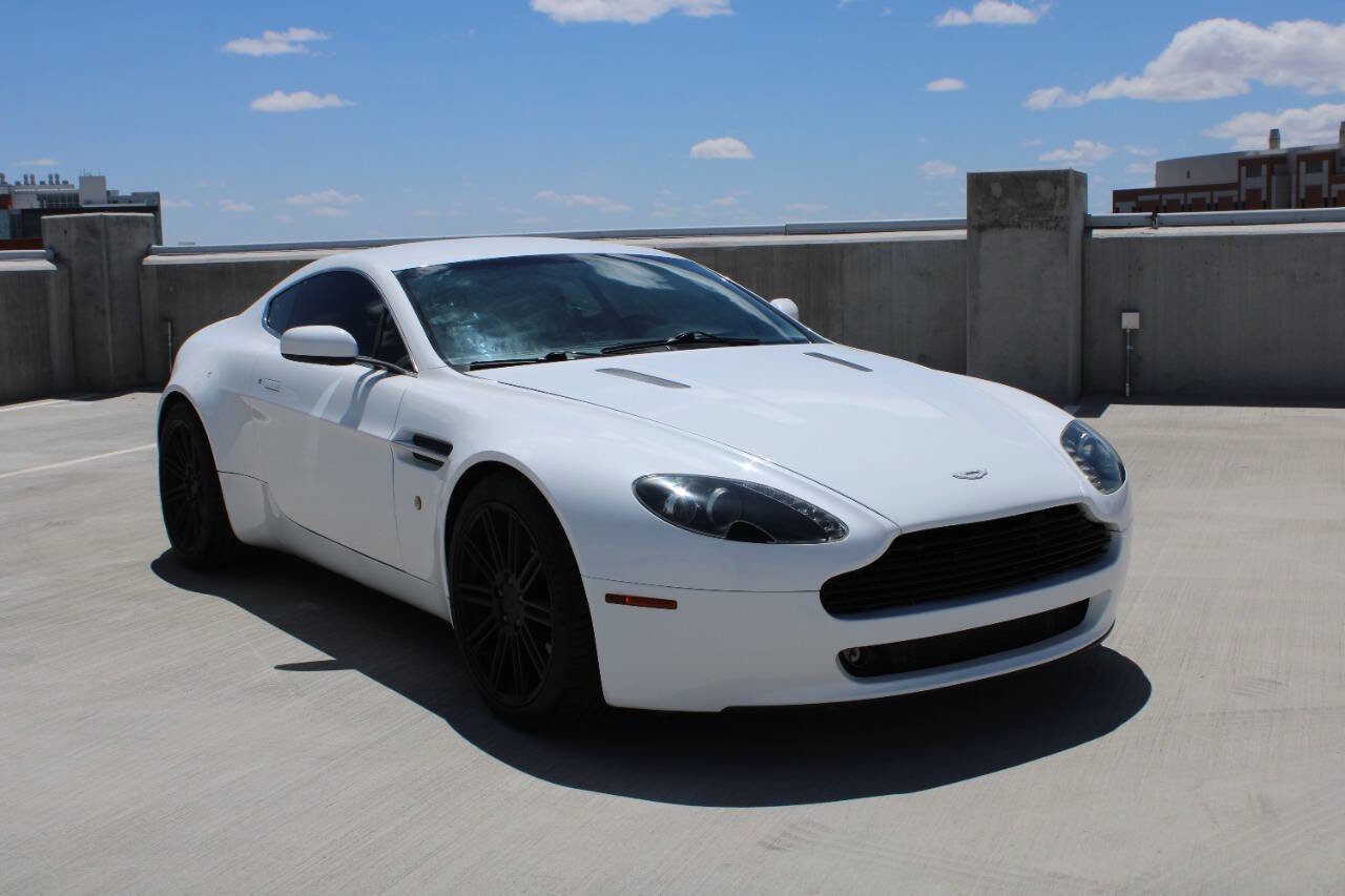 Used 2008 Aston Martin V8 Vantage Coupe RWD image 4