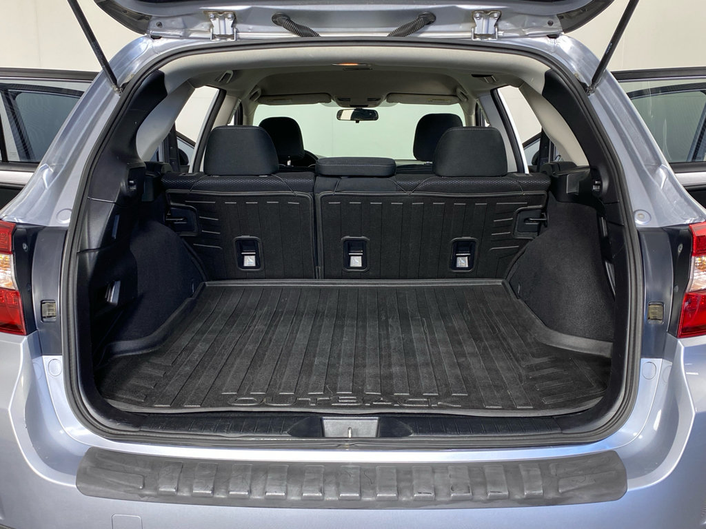 Used 2017 Subaru Outback 2.5i AWD/4WD image 16